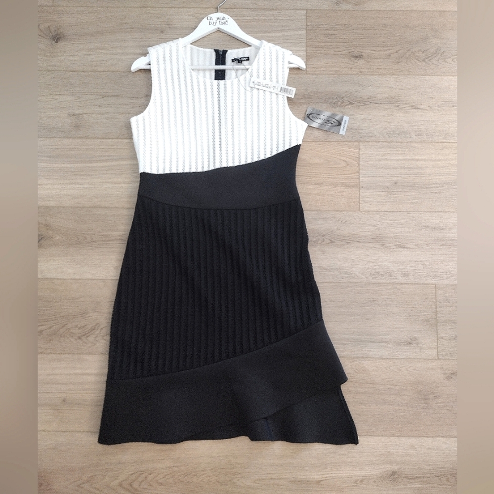 NEW Samuel Dong Black White Asymmetric Sleeveless Dress Size Small